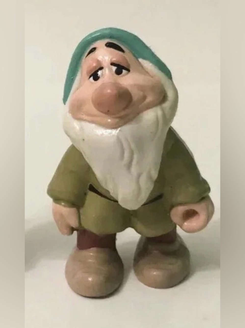 DISNEY - SNOW WHITE’S BASHFUL FIGURE